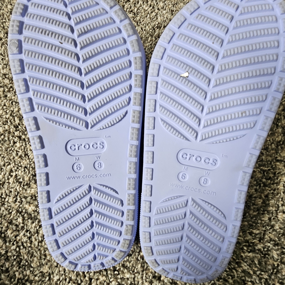 Crocs Classic Cozzzy Sandal in Moon Jelly - Women’s 8 - Picture 3 of 3